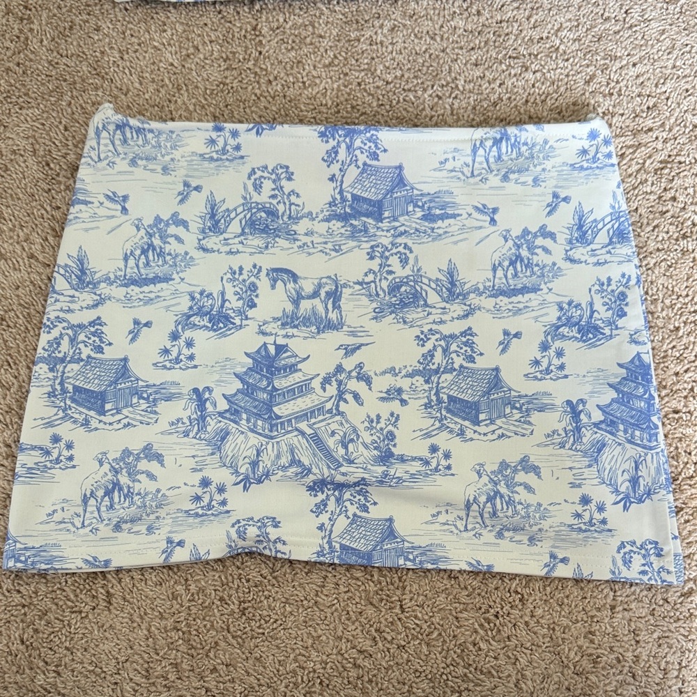Edikted Blue and Cream Scenic Print Mini Skirt
